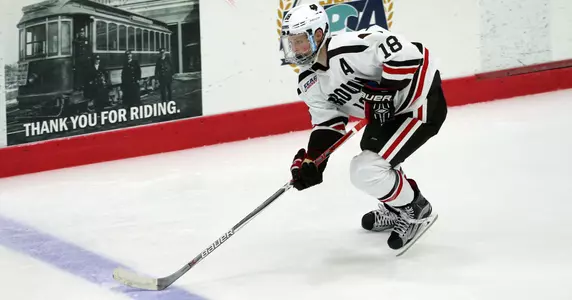 Men's Hockey Outlasted at Colgate, 2-1 Image