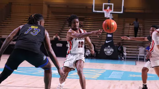 Kino Lilly Jr. passing v. Delaware