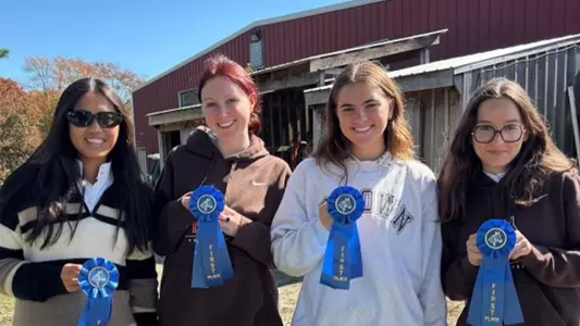 Equestrian Win at JWU Show