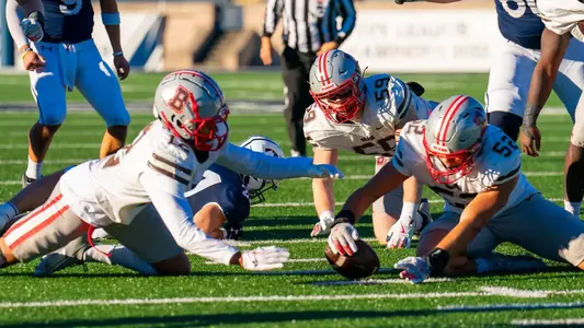 Moorhead fumble recovery at Yale