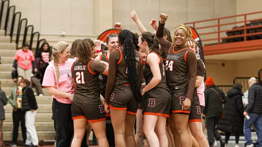 Team-huddle-celebration