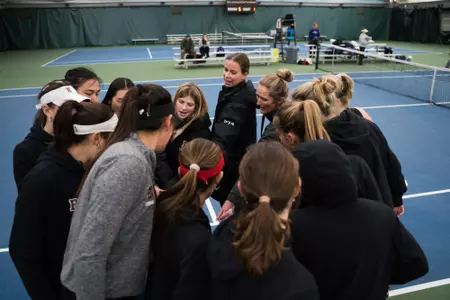 Women's Tennis Huddle