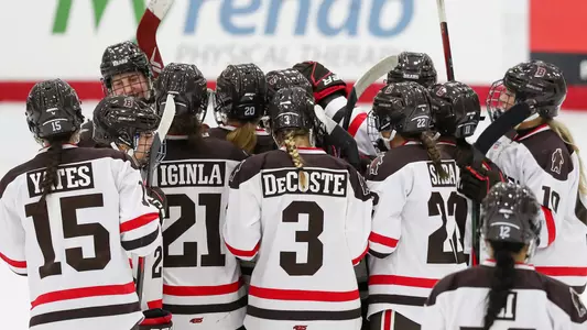 Women's Hockey Huddle