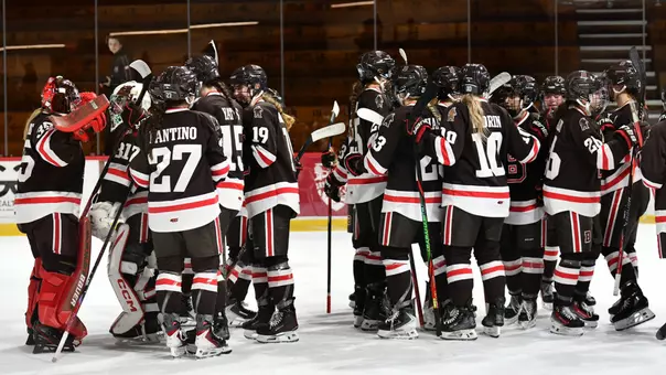 Women's Hockey Huddle