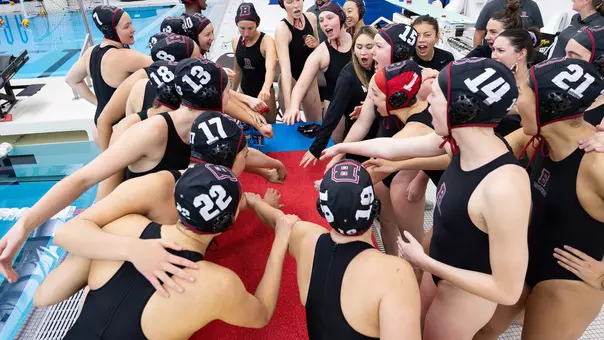 Women's Water Polo Huddle