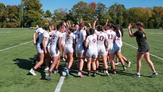 women's rugby huddle