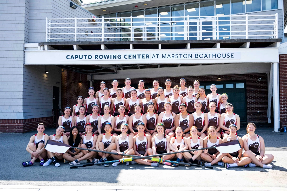 2024-25 Women's Crew Team Photo