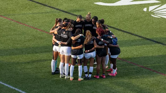 Women's Soccer Huddle (2025)