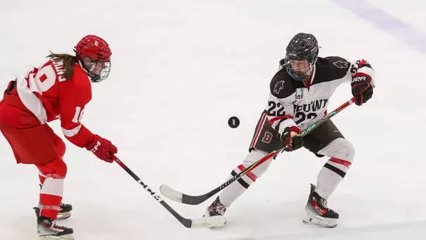 Women's Hockey Recap Avery Saba