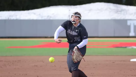 Macy Borowski pitching
