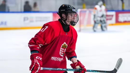 Boglarka Bahiczki-Toth women's hockey