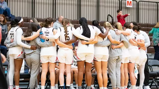 WBB Huddle Against Maine