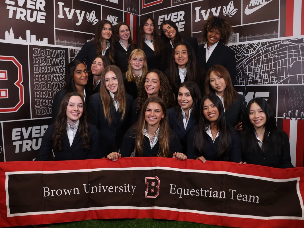 2026-27 Equestrian Team Photo