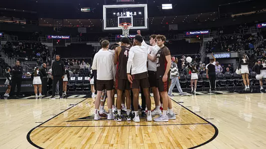 Men's Basketball Huddle