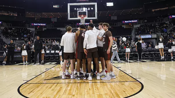 Men's Basketball Huddle