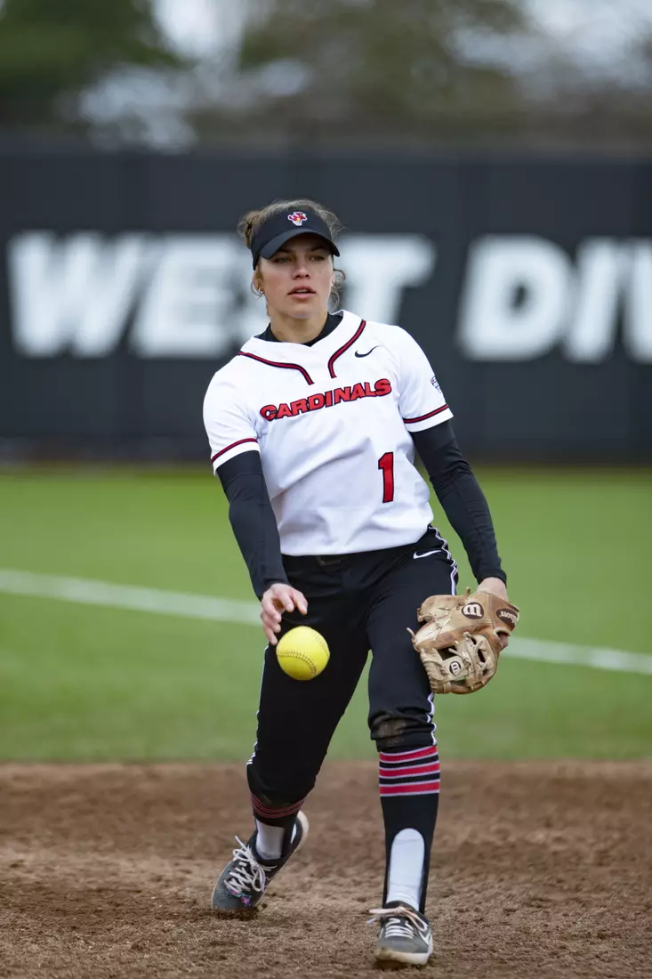 22_MC-20071-Softball vs. Kent State Doubleheader