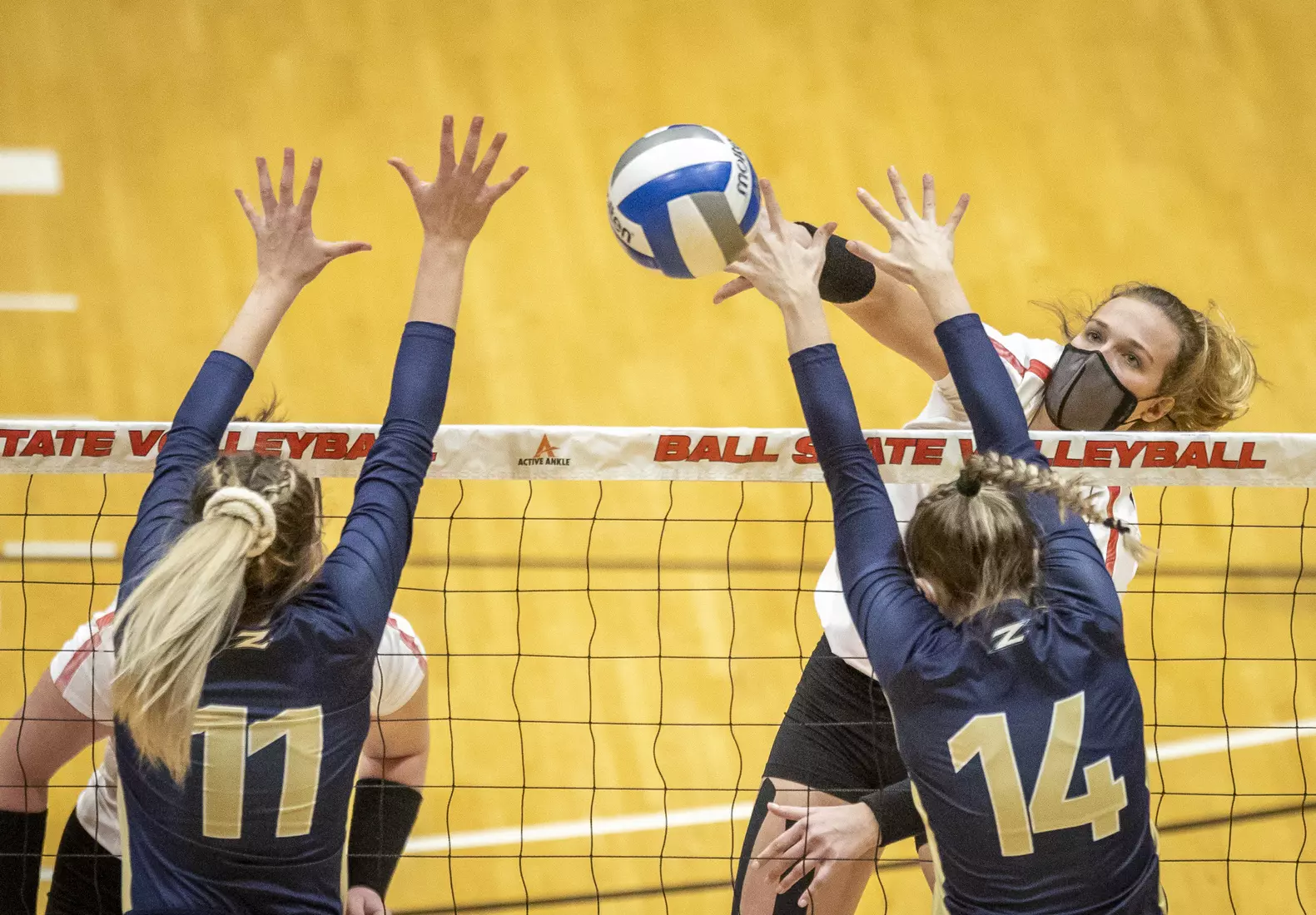 Women's Volleyball vs. Akron