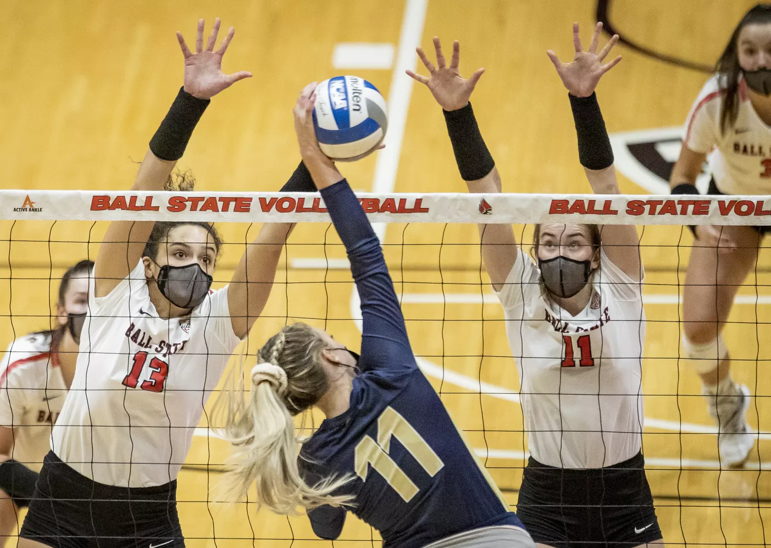 Women's Volleyball vs. Akron