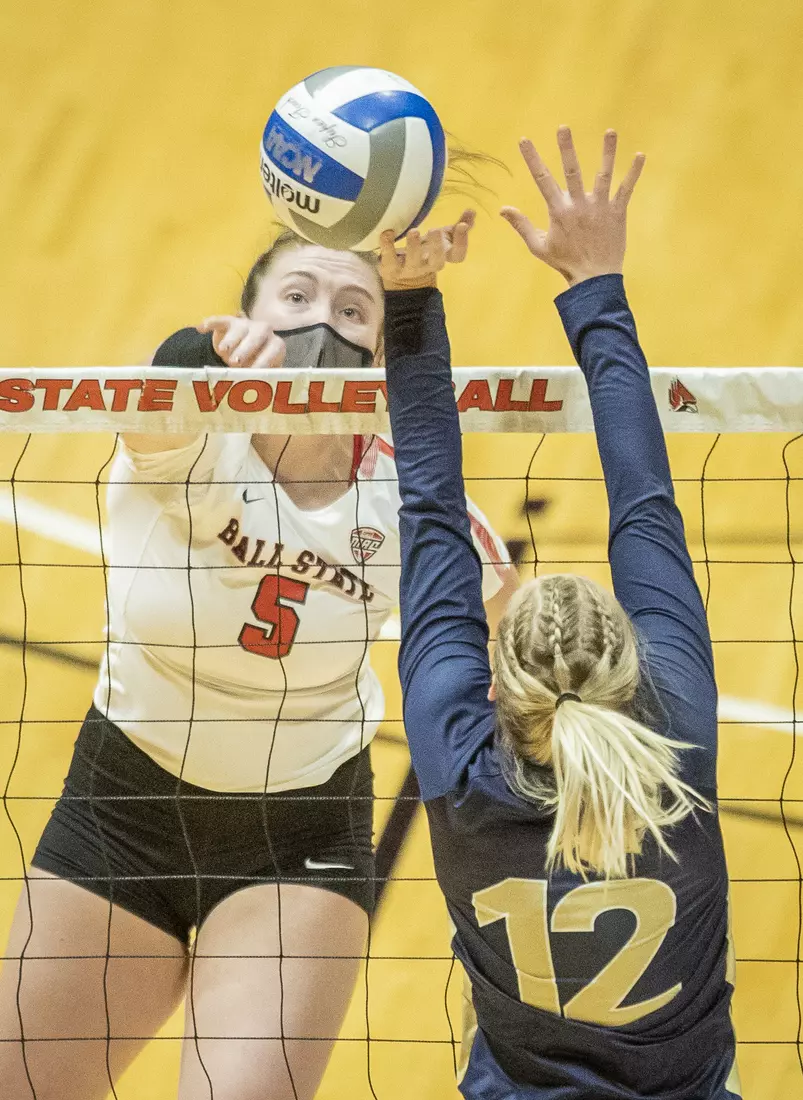 Women's Volleyball vs. Akron