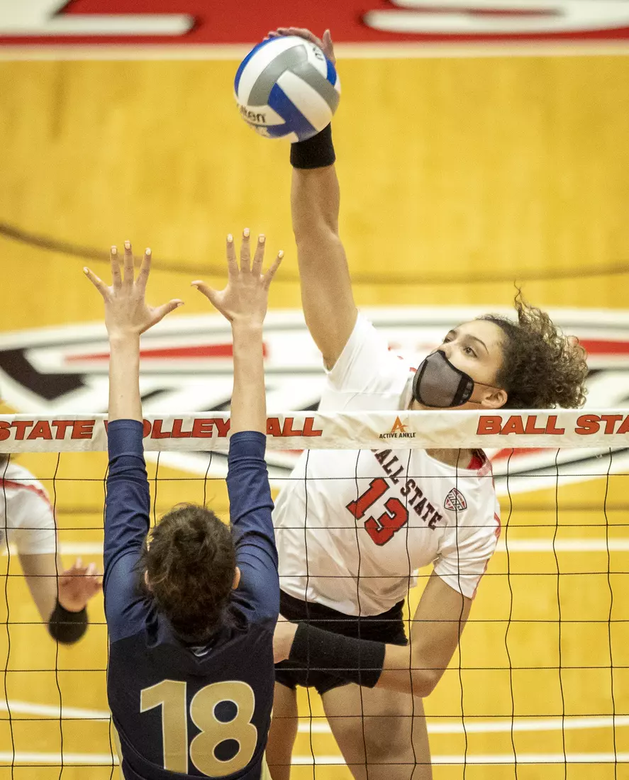 Women's Volleyball vs. Akron
