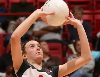 Women's Volleyball Scores Senior Night Win Over Central Michigan
