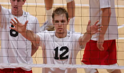 Men?s Volleyball Tops Rutgers-Newark In Hall Of Fame Opener