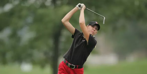 Women's Golf Second In Season Opener; Roberts Fires 75