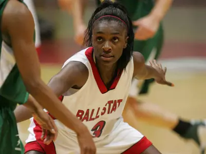 Women's Basketball Takes On Valparaiso Sunday