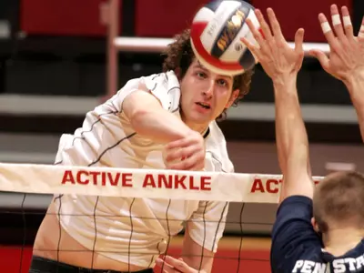 Nick Meyer Reaches 1,000 Kills in Men?s Volleyball Loss