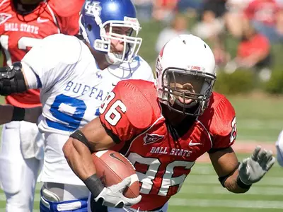 Football Faces Central Michigan Saturday in MAC West Showdown