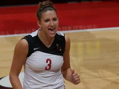 Eagles Post 3-0 Victory Over Volleyball Saturday