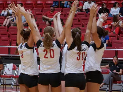 Women?s Volleyball Signs Five Players For 2010 Season