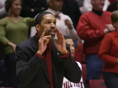 Newell & Stovall Lead BSU; Bulldogs Escape In Opener