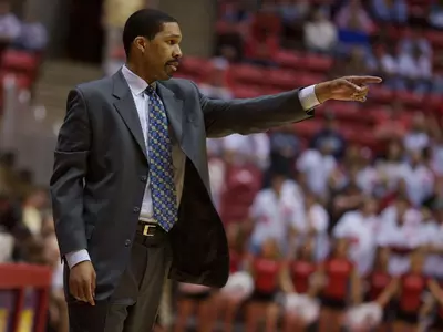 Men's Basketball Inks Three Recruits