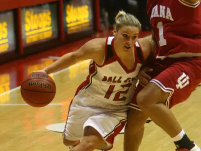 Women?s Basketball Makes History With Win At Toledo