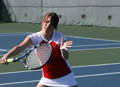 Women's Tennis Falls To Cincinnati, 5-2