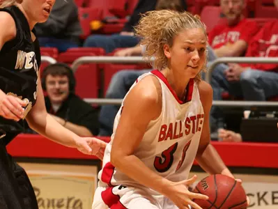 Women's Basketball Battles Snow And Toledo Today
