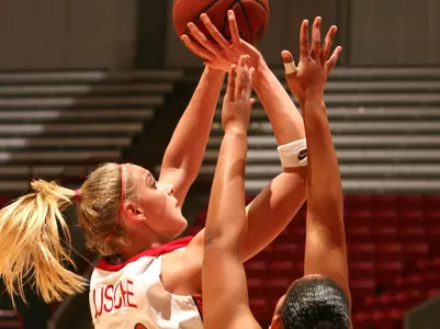 Women?s Basketball Rolls Over Central Michigan, 84-59