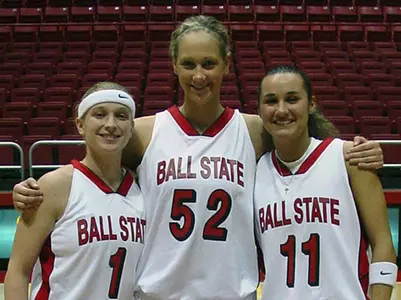 Women's Basketball Hosts Eastern Michigan At 1 P.M.