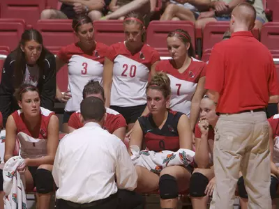 Northern Illinois Rallies Past Volleyball, 3-2