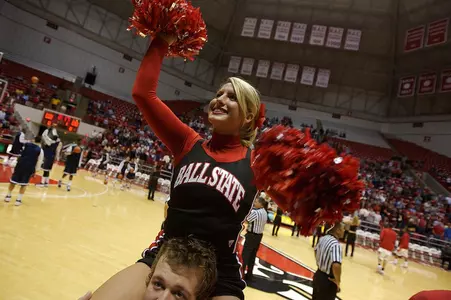 Cheerleaders Finish 13th in the Nation
