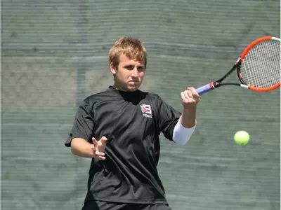 Men's Tennis Sweeps IPFW, 7-0