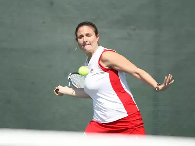 Women's Tennis Shuts Out Wright State, 7-0