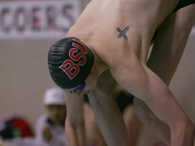 Men?s Swimming & Diving Places Second At House of Champions