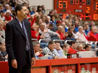 Men's Basketball Suffers 51-48 Loss at Eastern Kentucky