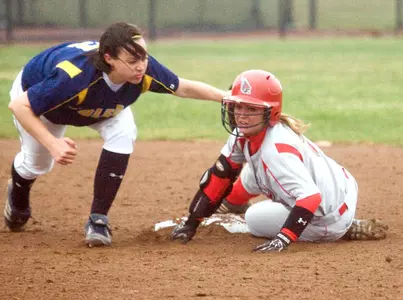 Softball Hosts IPFW; Travels To IUPUI