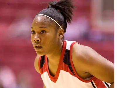 Women?s Hoops Loses At North Dakota State 65-57