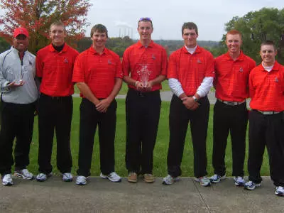 Men's Golf Finishes Second at Bearcat Invitational