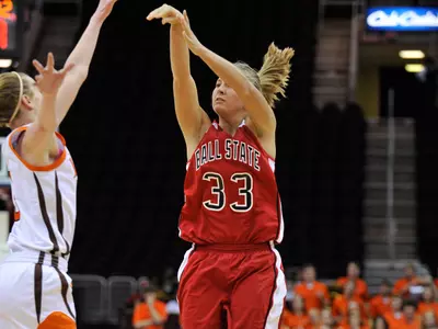 Women's Basketball Hosts Lady Toppers Monday At 7 p.m.