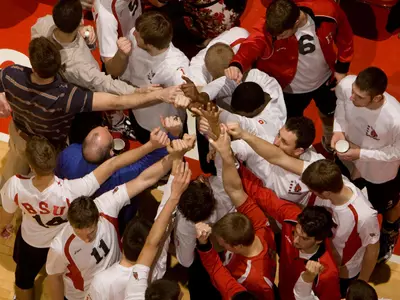 Men's Volleyball Battles IPFW Tonight In Rivalry Match